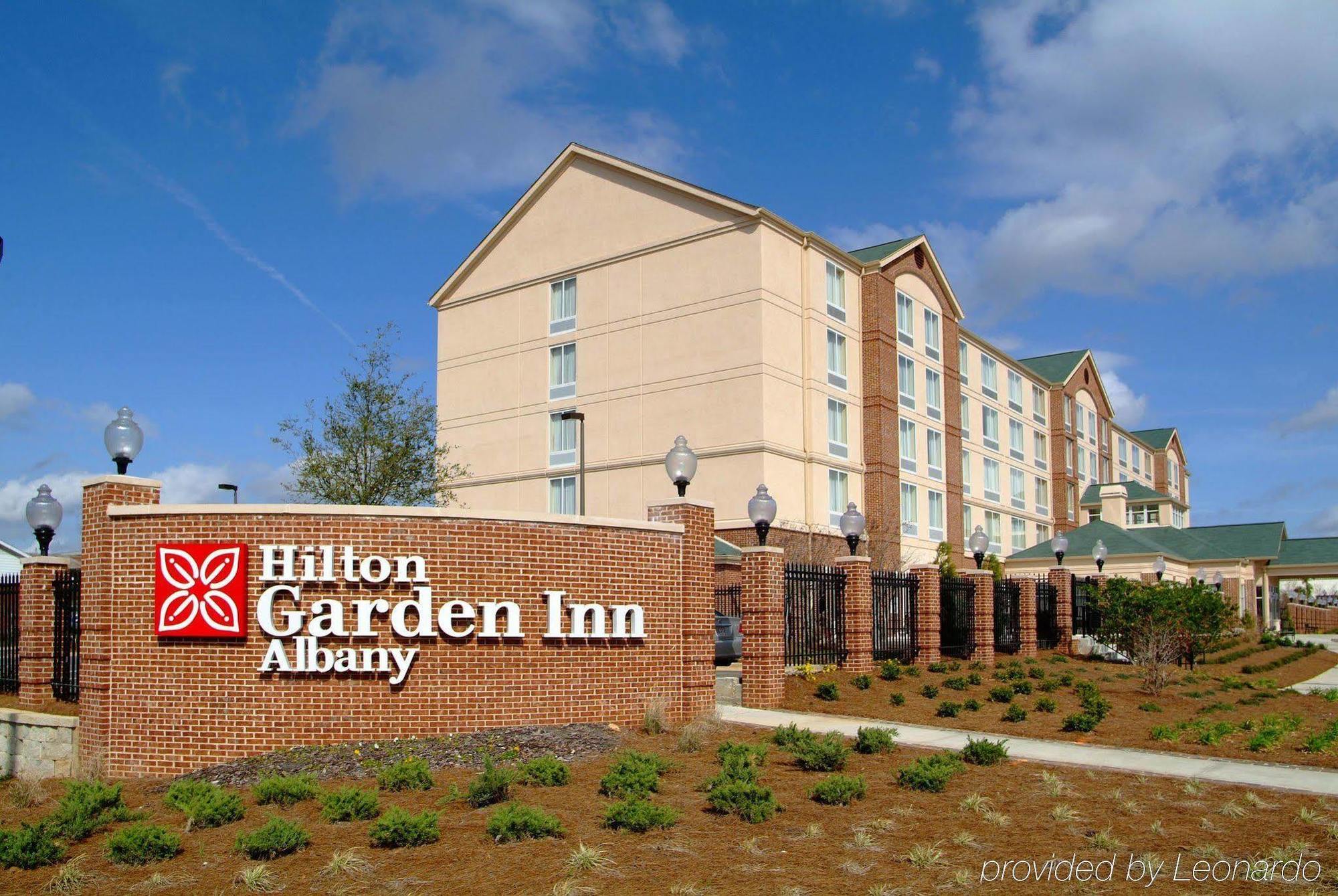 Hilton Garden Inn Albany Exterior foto